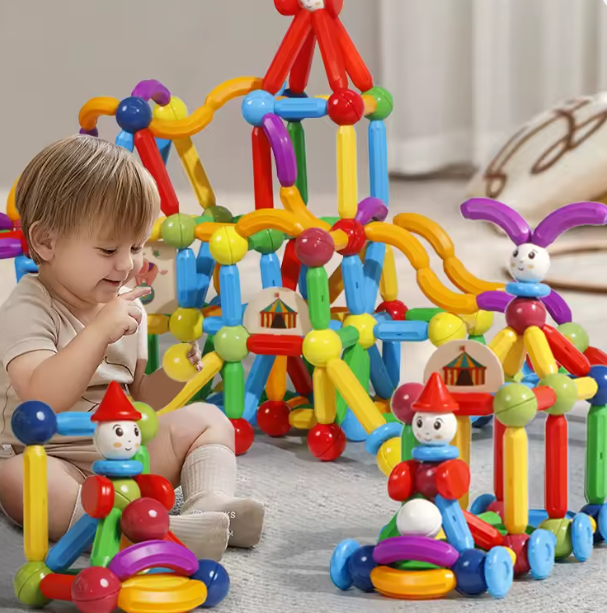 Set de piese magnetice pentru copii